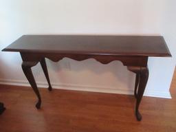 Refined Cherry Queen Anne Style Entry Console Sofa Table Adorned Scalloped Apron Trim