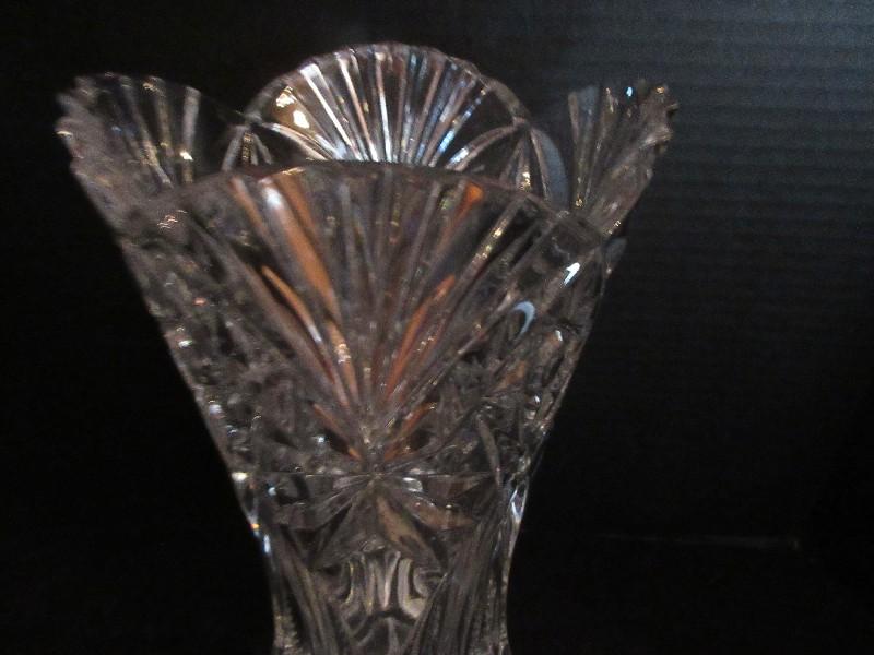 Exquisite Cristal D'Arques-Durand Lead Crystal Vincennes Pattern Cut Star Straight Vase