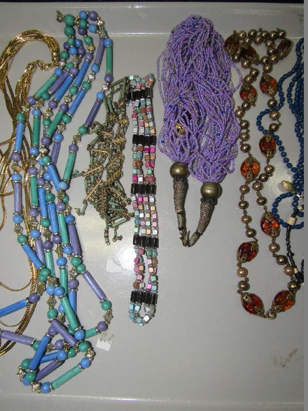 Misc. Costume Jewelry Necklaces Metal, Chain, Magnetic, Etc.