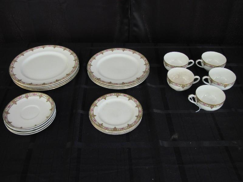 1896 Maddox & Sons Royal Vitreous England Gilted/Ornate Band 4 Place Setting Lot