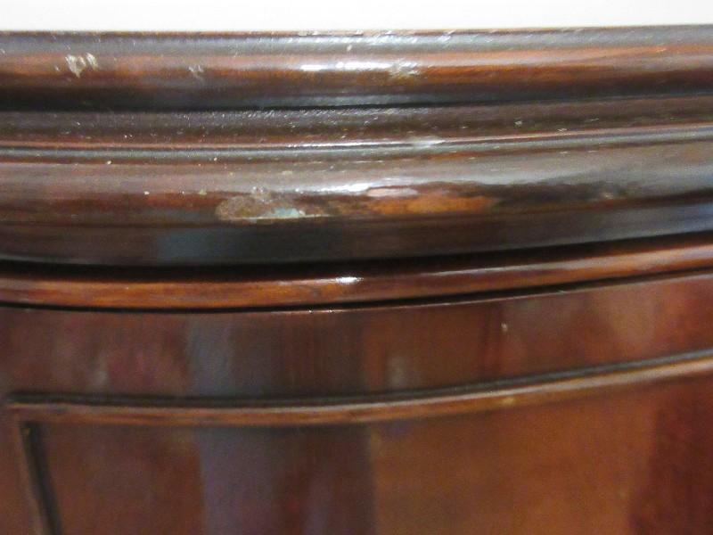 Splendid Georgian Design Chippendale Style Crotch Mahogany 5 Drawer Bureau Chest