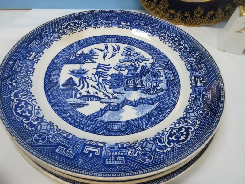 Lot Porcelaiin 10" Plate Gilt/Cobalt Spoke Foliage Pattern, Blue Willow Homer Laughlin/Other