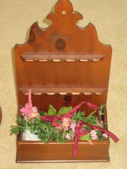 Lot Buffalo Pottery Large Pitcher 11", Knotty Pine Wall Mount/Free Standing Spoon Display Rack