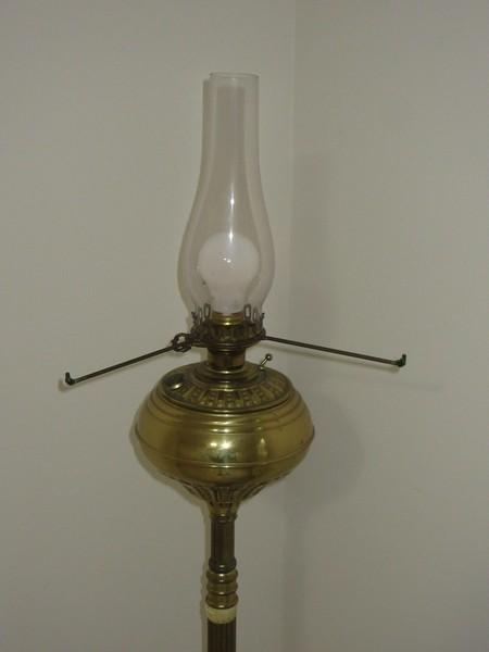 Magnificent Victorian Era Style Princeton Oil Lamp Adjustable Height Converted Floor Lamp