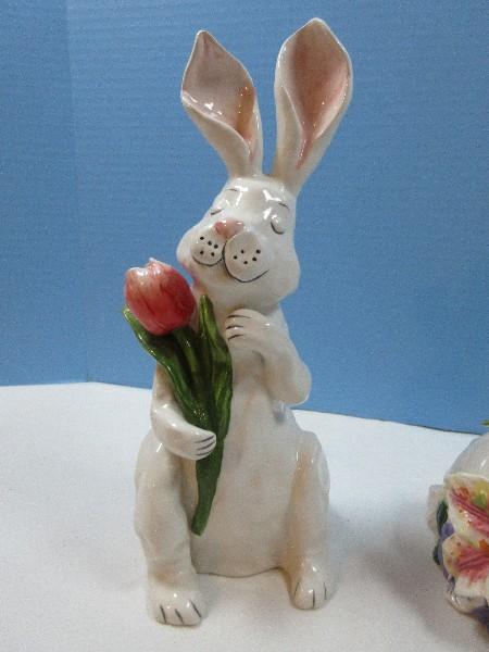 Lot Adorable Bunny Kisses 12" Figural Bunny Rabbit Holding A Stem Tulip Flower by Blue Sky