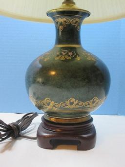 Oriental Style Porcelain Squat Vase Form 20" Table Lamp Hand Painted Design Resin