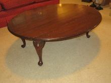 Henkel-Harris Virginia Galleries Mahogany Quen Anne Style Dropleaf Coffee table on Pad Feet