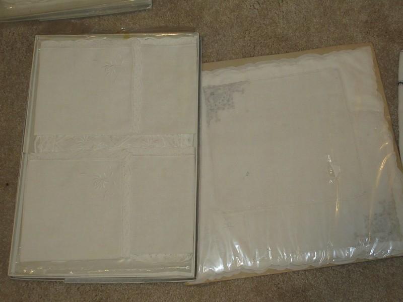 Large Linen Lot Keepsake Linens Embroidery Placemat Sets-NIB, Napkins, Needlework Small