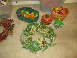 Lot Misc Fall/Halloween Decorations Wreath, Welcome Tin Pumpkins Sign Harvest Blessings