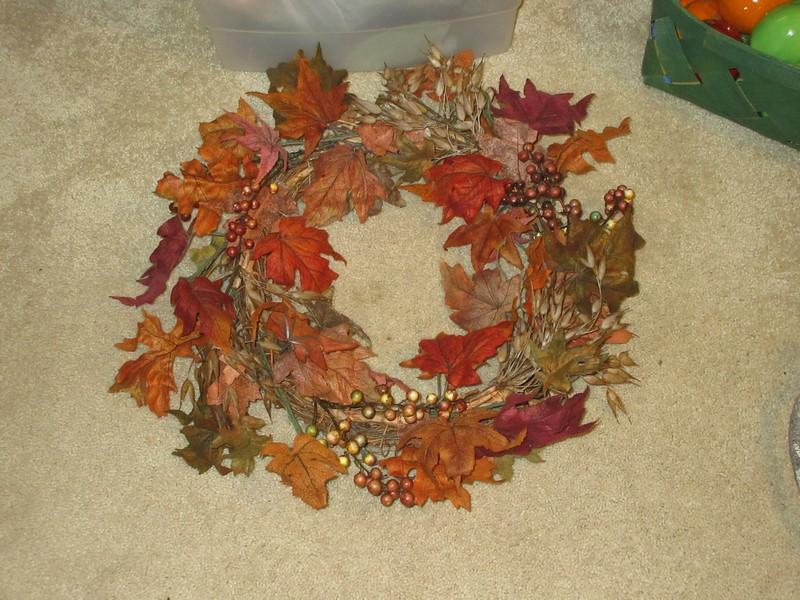 Lot Misc Fall/Halloween Decorations Wreath, Welcome Tin Pumpkins Sign Harvest Blessings