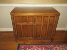 Stylish Drexel Furniture Mahogany Triune Collection Mid Century Modern Buffet Console Server