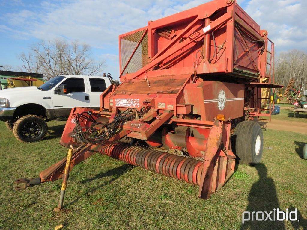 Bush-Hog 9004 peanut combine