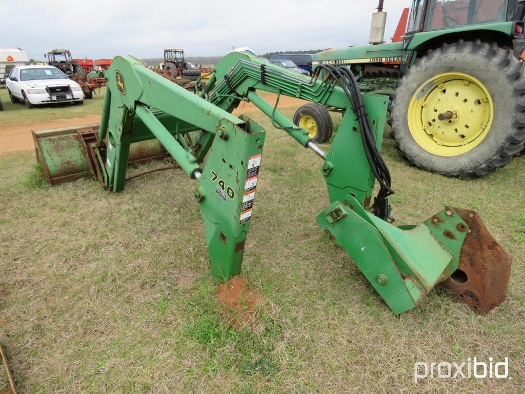 John Deere 740 loader w/ brackets