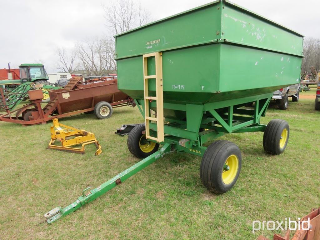 J&M gravity wagon w/ JD 1065A gear