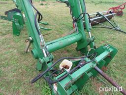 John Deere 726 loader