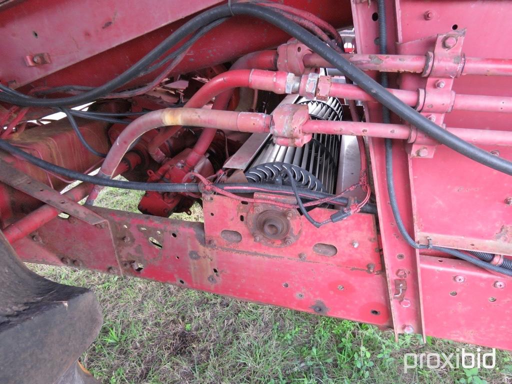 CaseIH 1660 combine