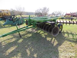 John Deere 315 disc