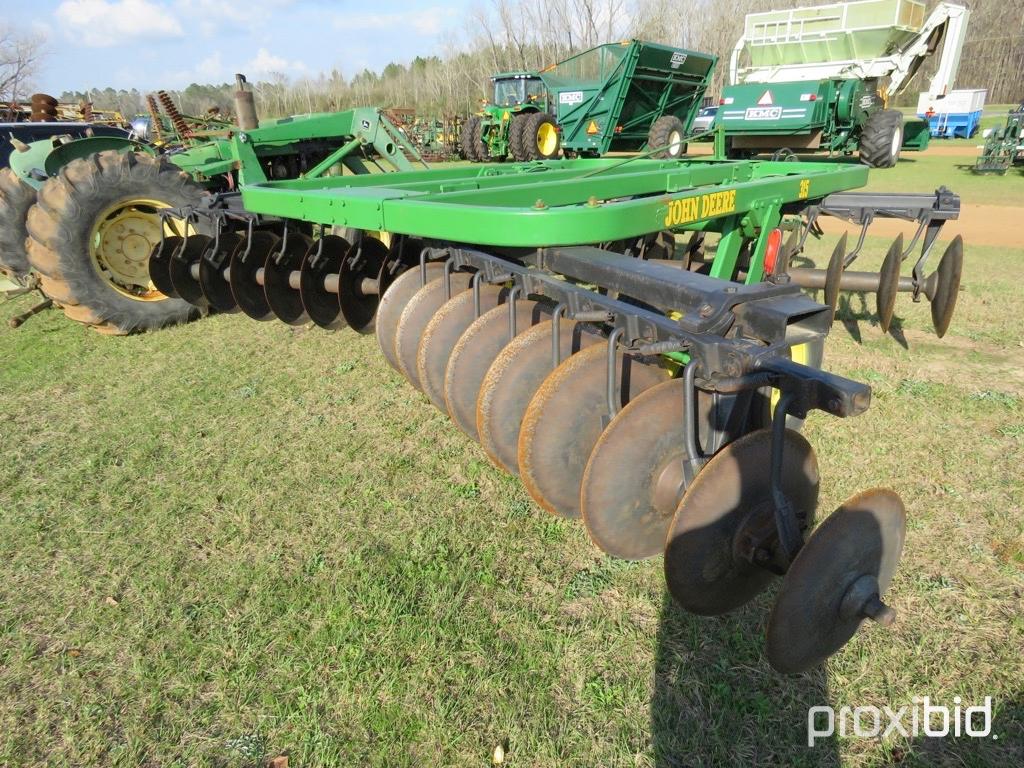 John Deere 315 disc