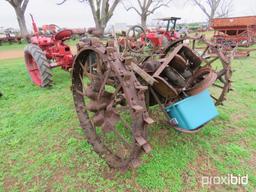 Farmall F12 tractor (AS/IS)