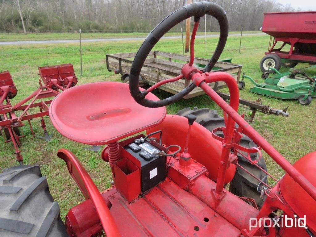 Farmall Cub tractor w/ belly mower