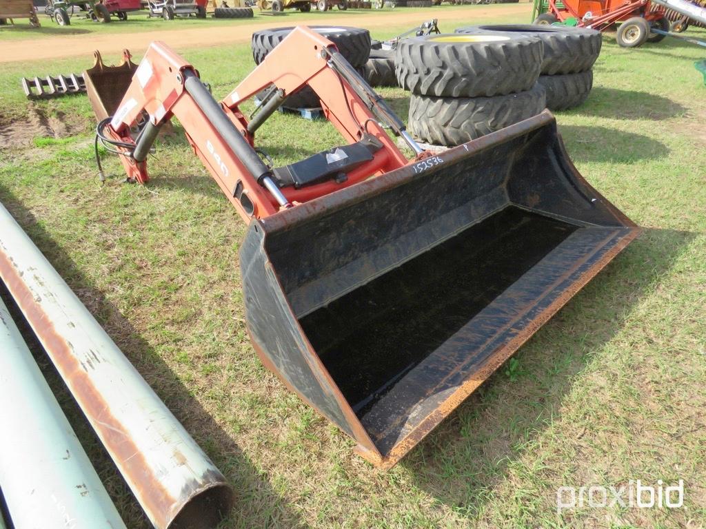 Massey Ferguson 940 loader