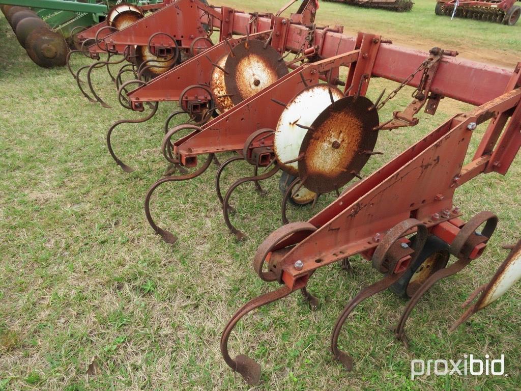 International 133 cultivator