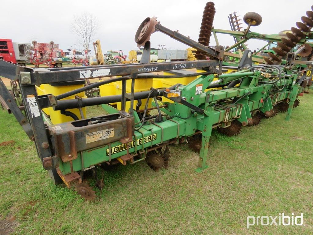 John Deere 1720 planter