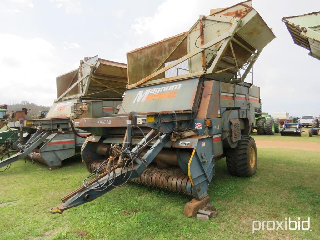 Amadas 9597 4 row peanut combine