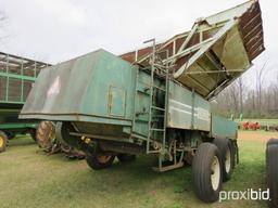 KMC 3350  4 row peanut combine