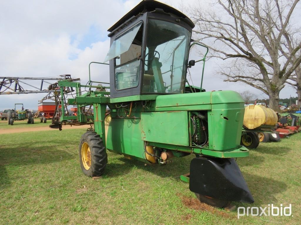 John Deere 6000 sprayer