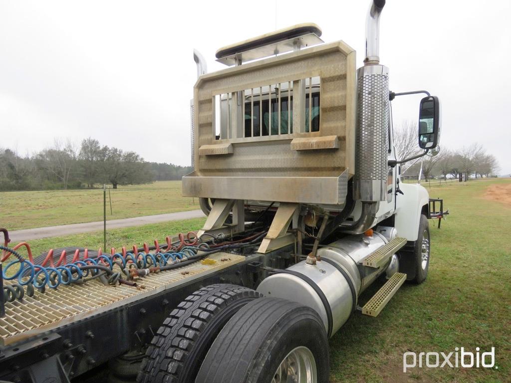 2004 Mack CH613