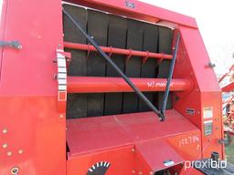 Massey Ferguson 1745 round baler