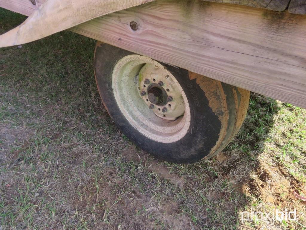 8'x20' 4 wheel  flatbed hay wagon w/ Parker gear