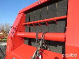 Massey Ferguson 1745 round baler