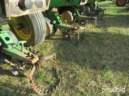 John Deere 7300 planter