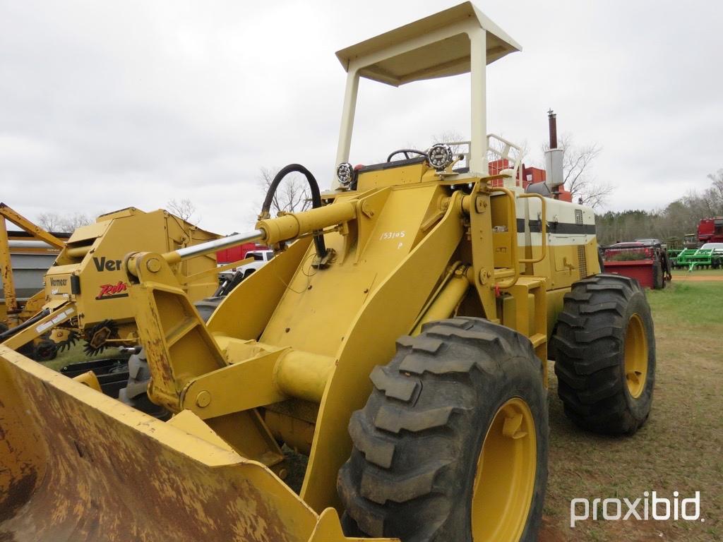 International 510 wheel loader