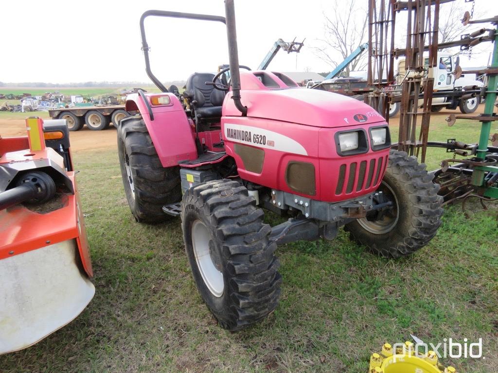 Mahindra 6520 tractor