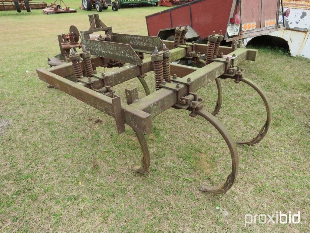 King 5 tine chisel plow