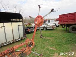 Kuhn GT500 hay tedder