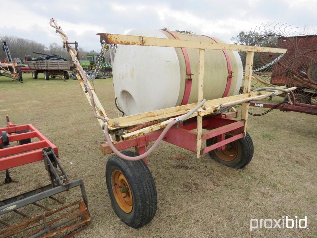 Pull type sprayer w/ hyd pump