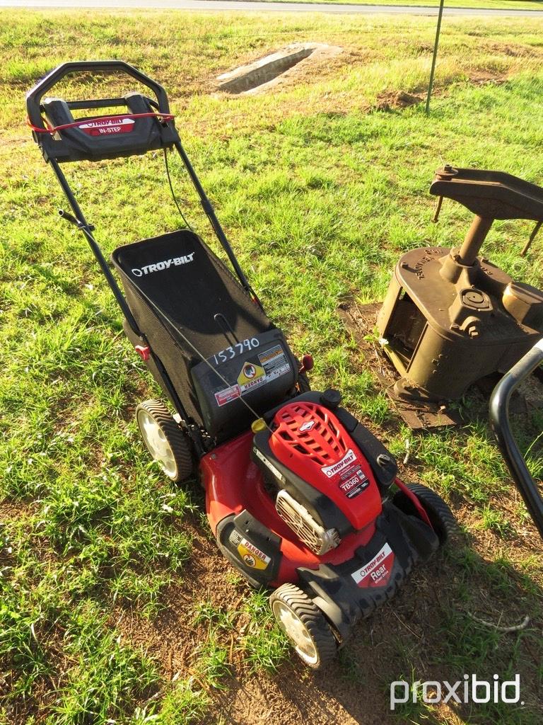 Troy-Bilt self propelled push mower w/ bagger