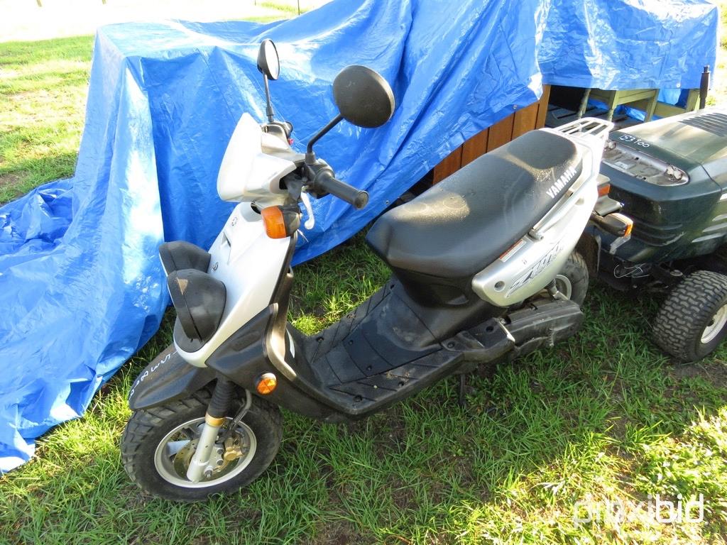 2003 Yamaha YM50R scooter