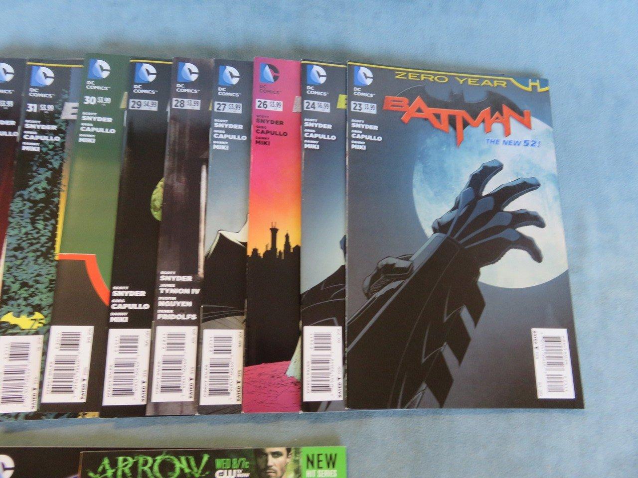 Batman The New 52 Group of (19)