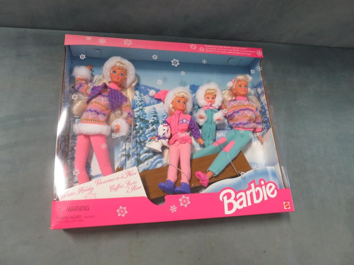 Barbie Winter Holiday (4) Figure Set