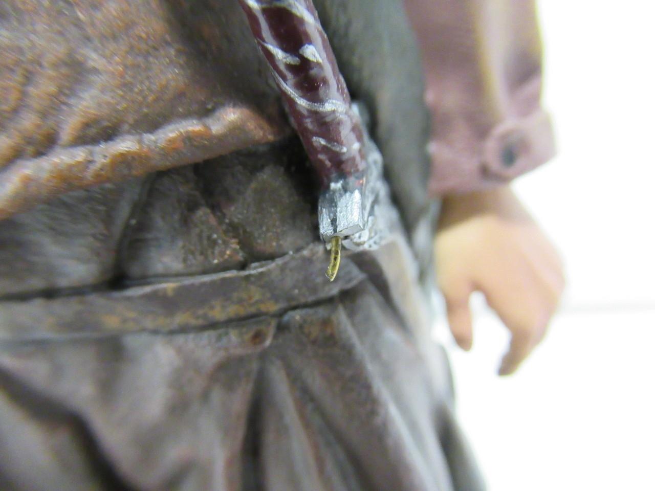 Frodo Baggins Weta Statue