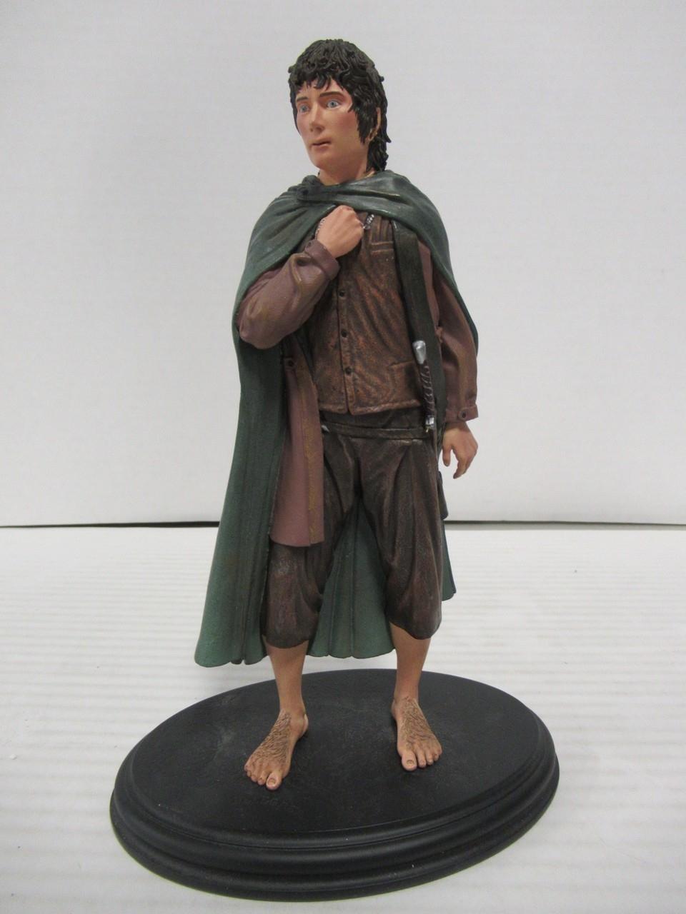 Frodo Baggins Weta Statue