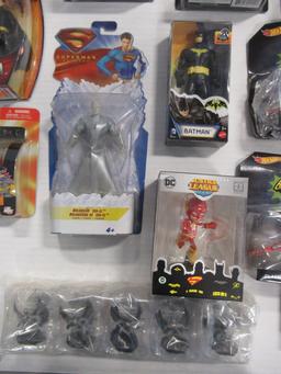 DC Comics Collectibles/Toys Box Lot