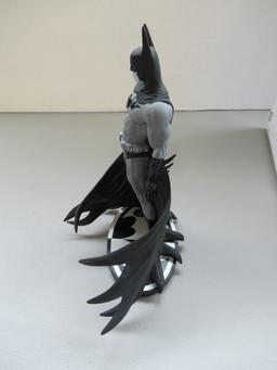 Batman Black and White Statue/Turner