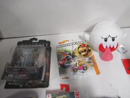 Video Game Related Toy & Plushie Lot