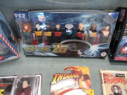 Movie/TV Show Figure & Collectible Lot